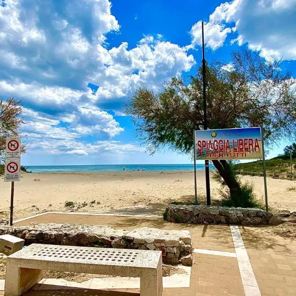 Casa Pescoluse 50m dal Mare，位于佩斯科勒海滨的酒店