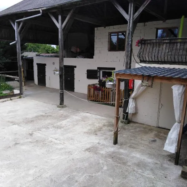 la mini ferme de maëlou，位于Nangeville的酒店