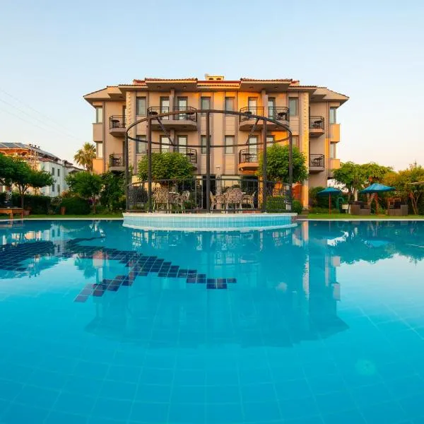 金月亮酒店，位于Kargı的酒店