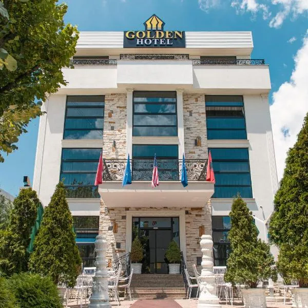 黄金酒店，位于Kosovo Polje的酒店
