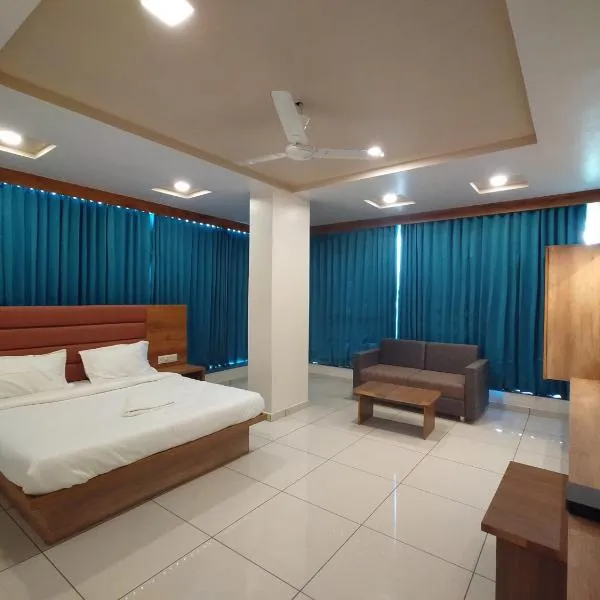 Hotel Neelkamal，位于Nadiad的酒店