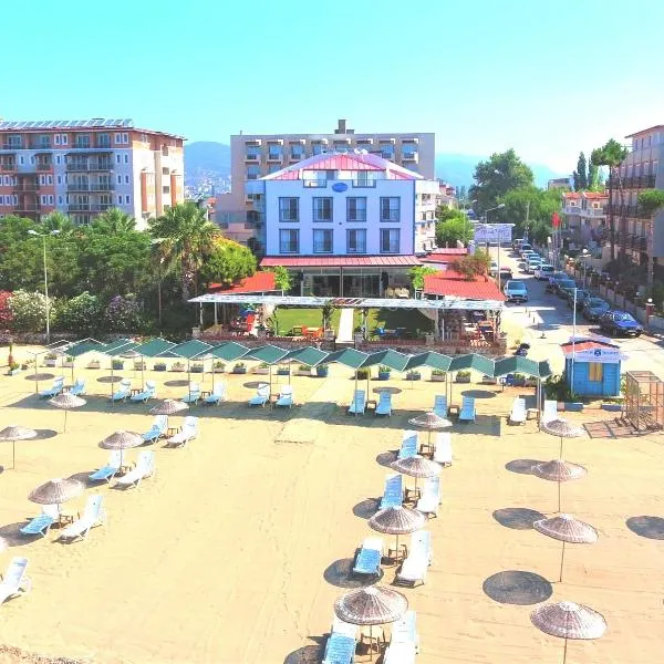 古穆尔杜尔马伟德尼兹酒店，位于Ürkmez的酒店