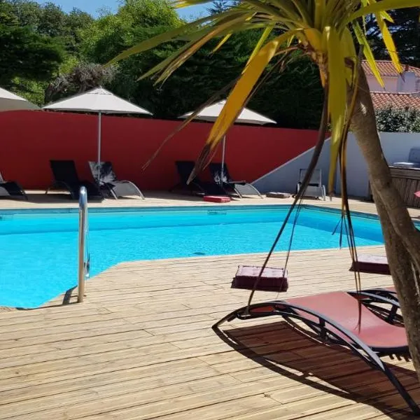 La Villa en L'île - 2 Piscines & Spa，位于Le Grand Vieil的酒店