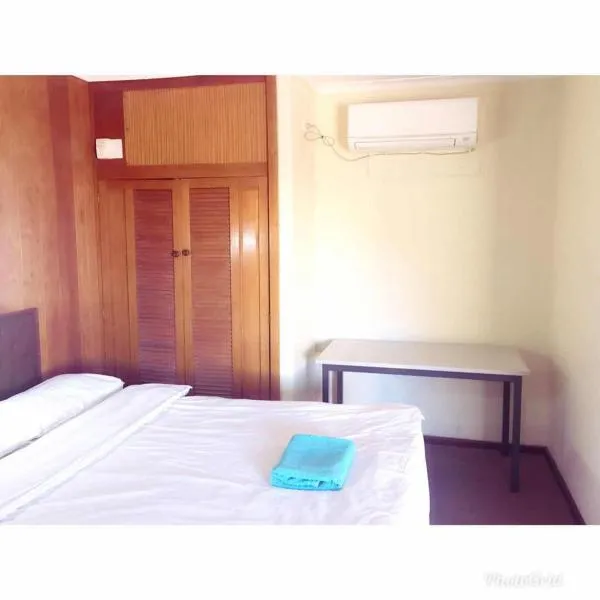 Meekatharra Hotel,位于米卡萨拉的酒店