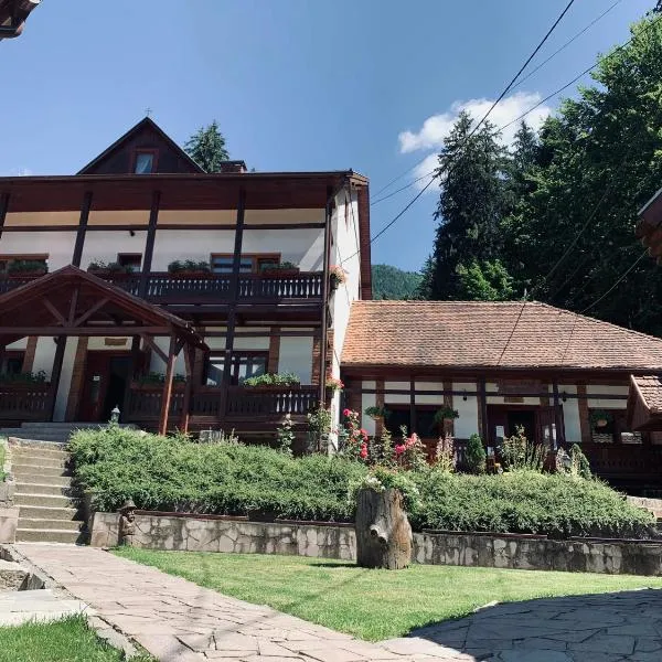 Székely Fogadó - Hanul Secuiesc，位于Băţanii Mici的酒店