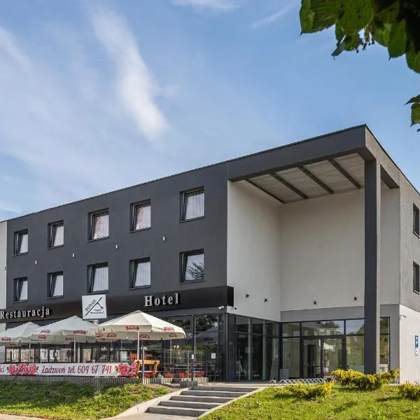 Hotel Bosak，位于Szczecin Drzestowo的酒店