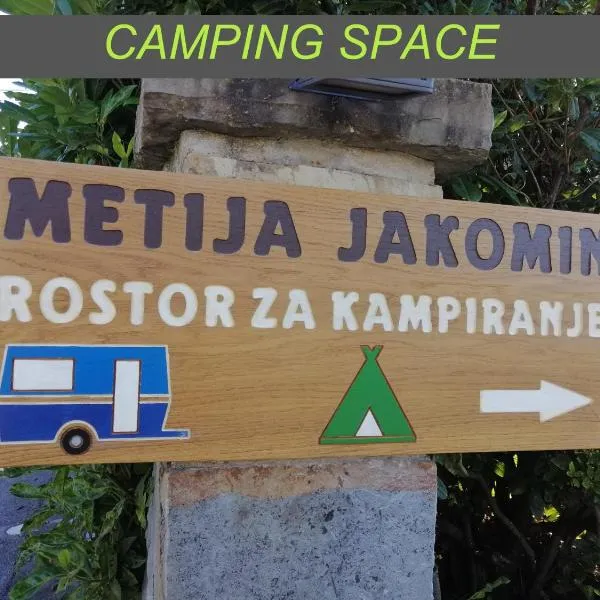 Camping Jakomin，位于Brezovica pri Gradinu的酒店