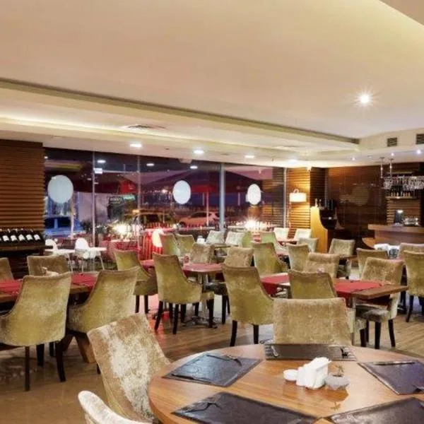 艾尼门茨格里酒店，位于Yenikale的酒店