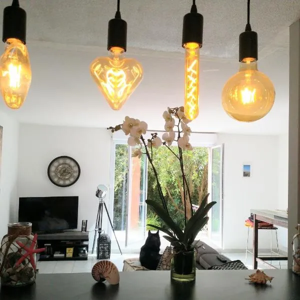 Charmante petite Villa sur Deauville Trouville-sur-Mer，位于图克的酒店