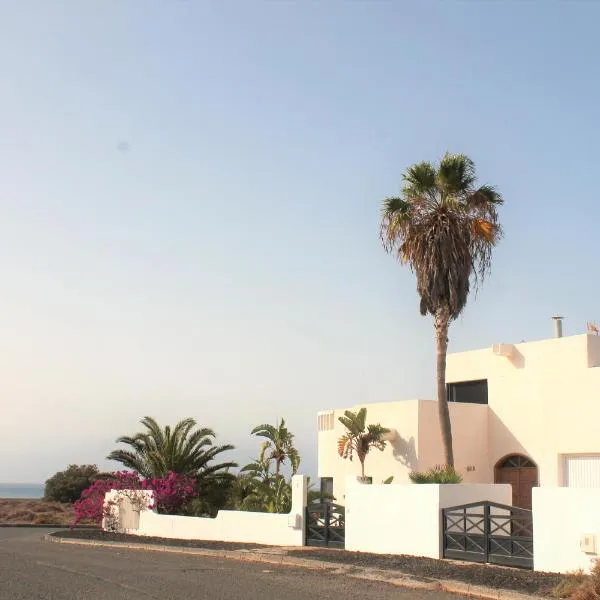 天堂海滩别墅，位于Cardón的酒店