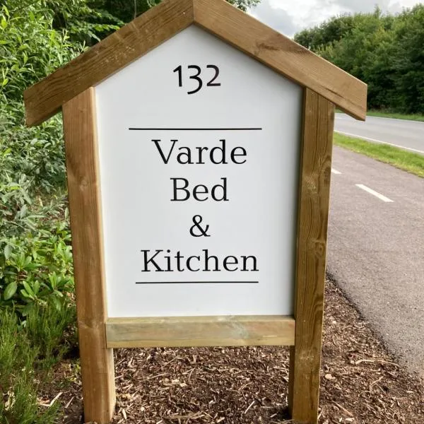 Varde Bed and Kitchen，位于Næsbjerg的酒店