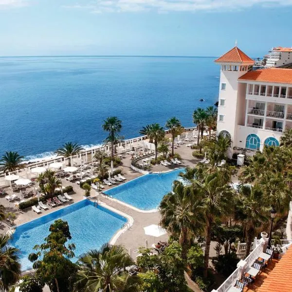 Hotel Riu Madeira - All Inclusive，位于卡尼索的酒店