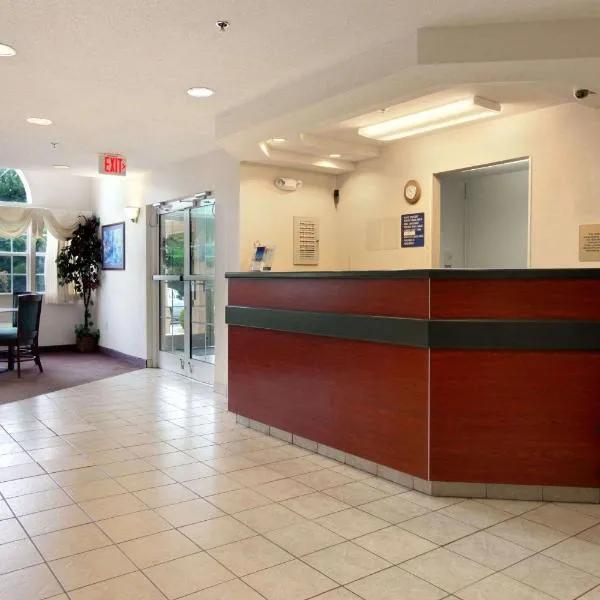 Super 8 by Wyndham Harbison/Parkridge Hospital,位于Harbison的酒店