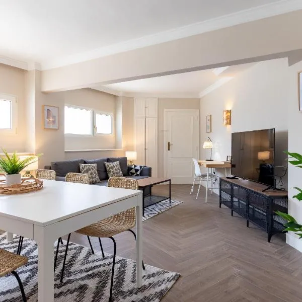 Apt in Neguri, 5 min from the beach & metro，位于格乔的酒店