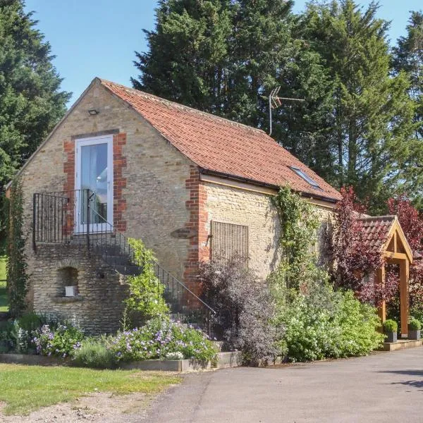 Woodmans Cottage Nables Farm，位于奇彭纳姆的酒店