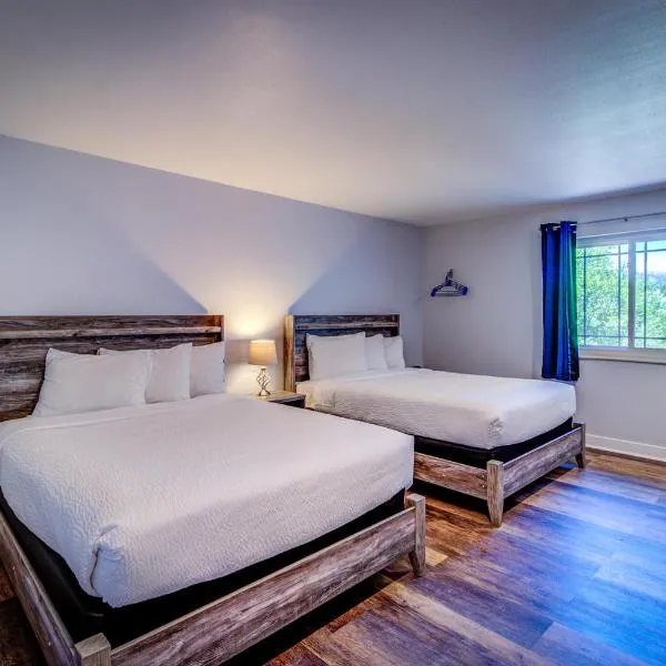 RiverWalk Inn，位于帕戈萨斯普林斯的酒店