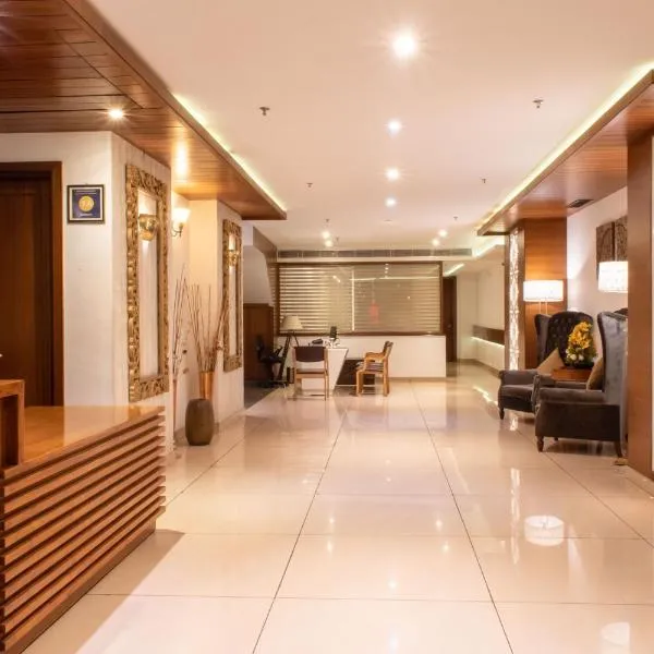 Grand Hotel Nawanshahr,位于Nawanshahr的酒店