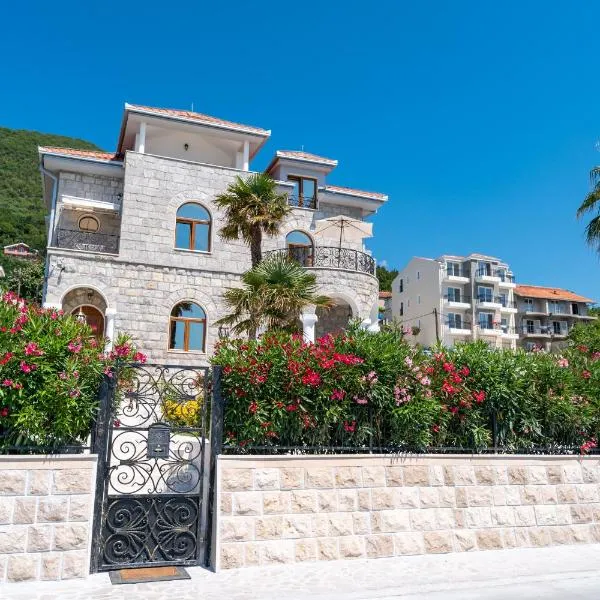 Villa Garden Beach，位于比耶拉的酒店