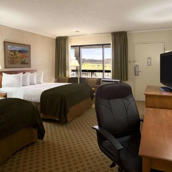 Days Inn & Suites by Wyndham Trinidad，位于Segundo的酒店