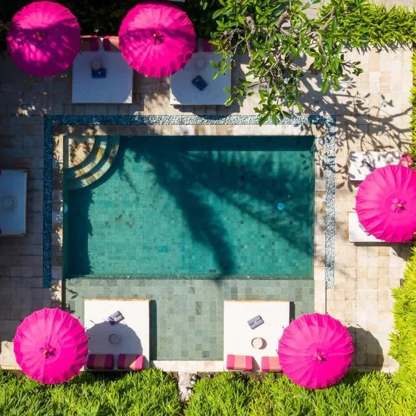 PinkPrivate Sanur - for Cool Adults Only，位于沙努尔的酒店