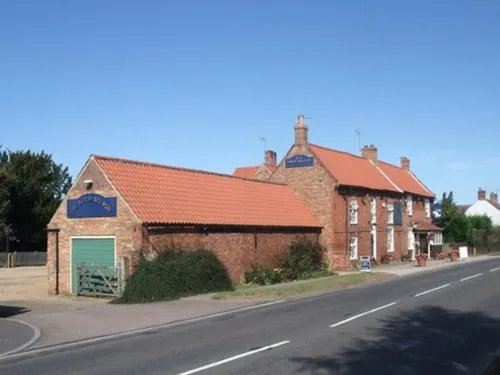 The Lord Nelson Inn，位于雷特福德的酒店