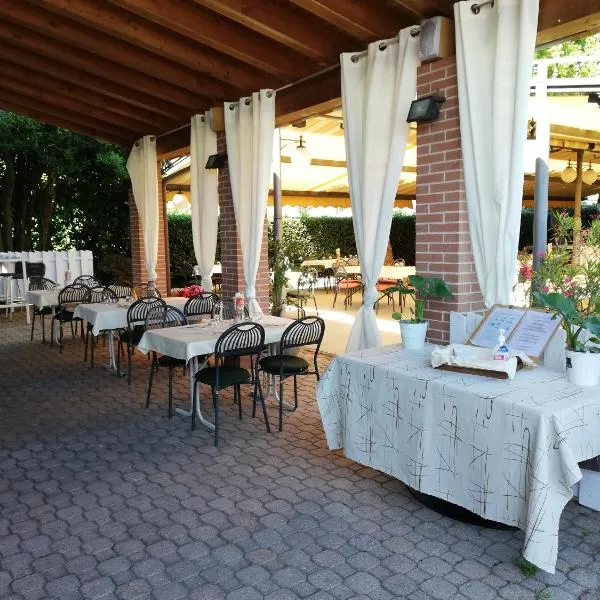 Albergo Villa Eva，位于科斯特曼诺的酒店