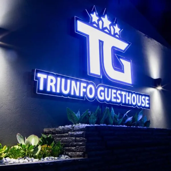 Triunfo Guest House，位于Augusto Sa的酒店