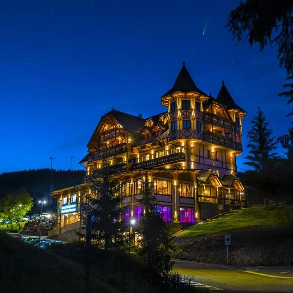 Grand Hotel**** Bachledka Strachan，位于Spišské Hanušovce的酒店