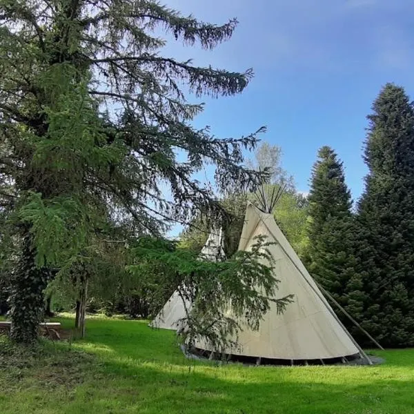 乐瓦尔提皮斯豪华帐篷，位于圣加蒂安代布瓦的酒店
