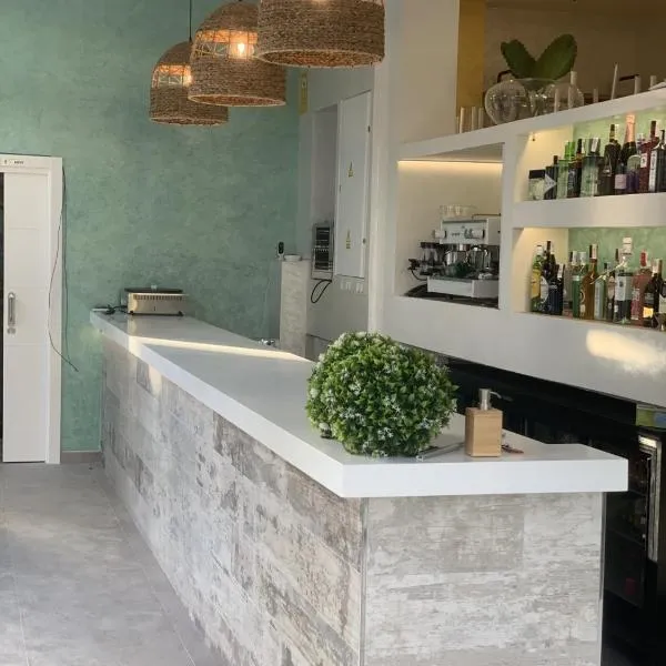 HOTEL apartamentos SEVEN ROOMS，位于蓬塔翁布里亚的酒店