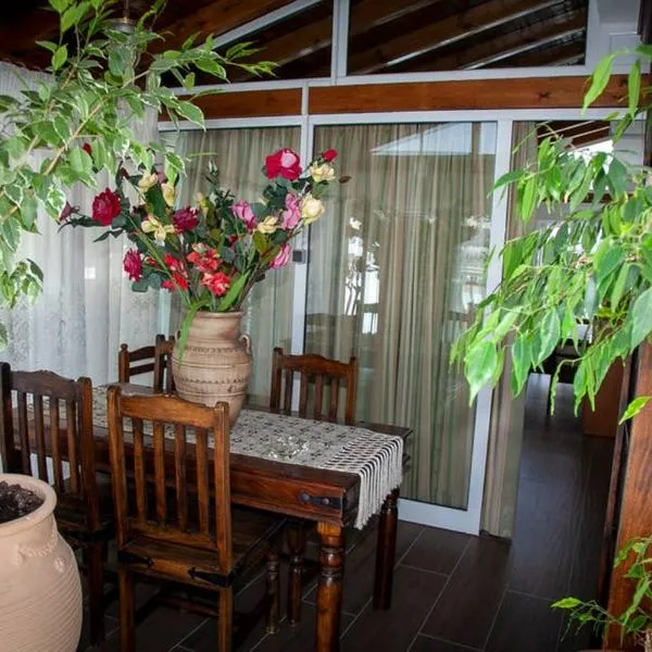 STAVROS amazing apartment in the centre of KOS，位于科斯镇的酒店