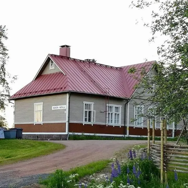 Wanha Havon Koulu yksiö，位于Huhtiniemi的酒店