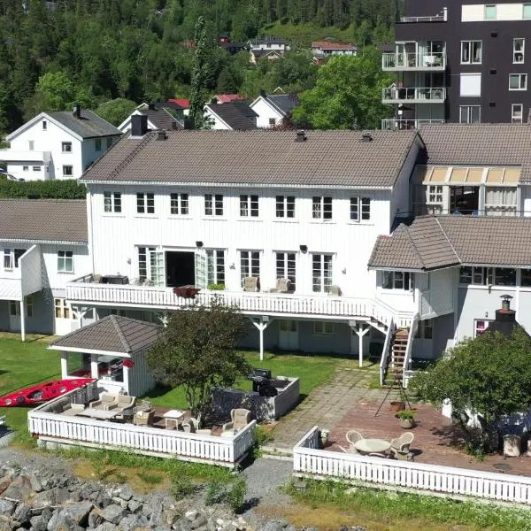 Fosen Fjord Hotel，位于Kroken的酒店