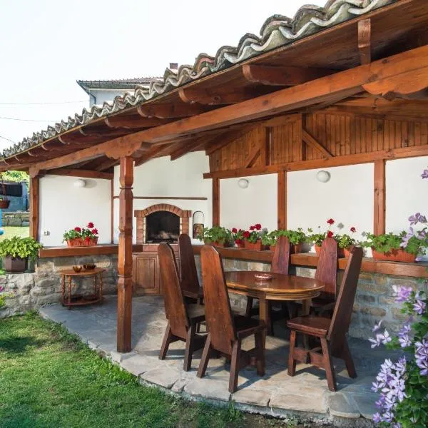 Къща за гости Роден край，位于埃伦娜的酒店