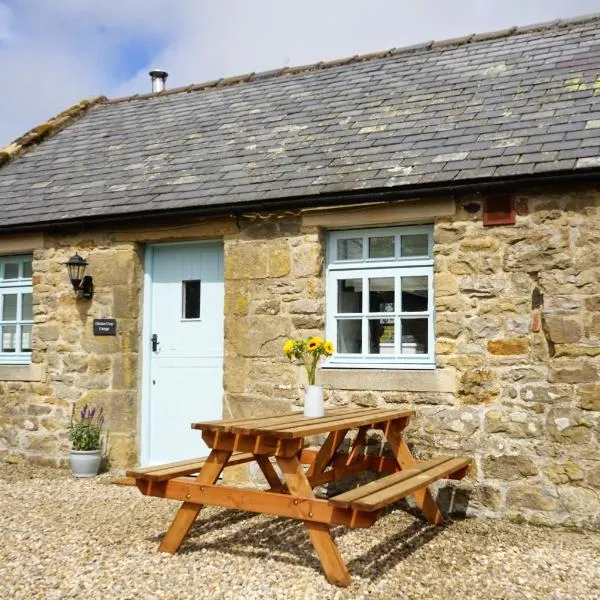 Elishaw Farm Holiday Cottages，位于West Woodburn的酒店