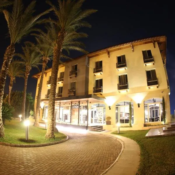 拉穆尼亚酒店，位于Ḩāmāt的酒店