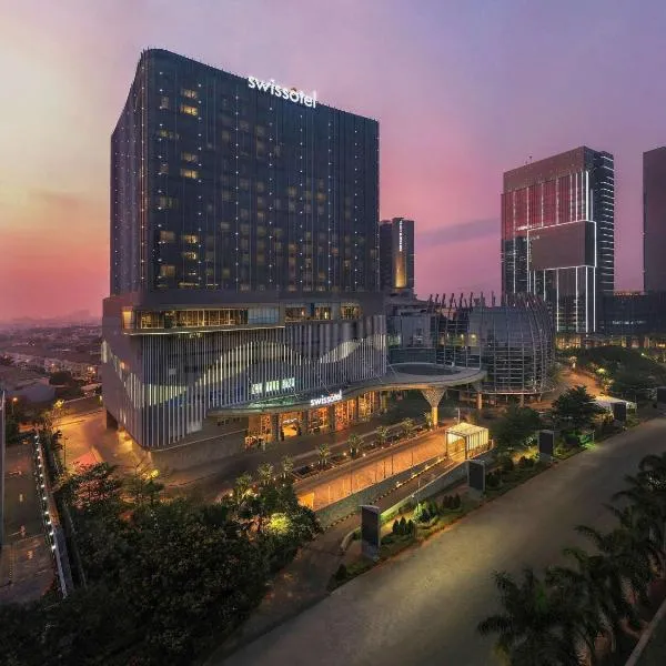 Swissôtel Jakarta PIK Avenue，位于Gaga Tiga的酒店