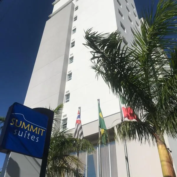Summit Suítes Hotel Pindamonhangaba，位于特雷门贝的酒店