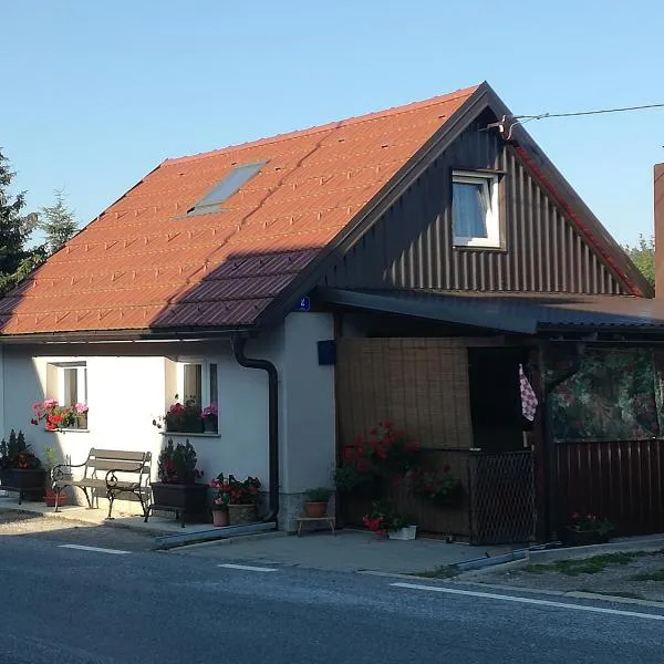 Kuća za odmor "Jasna" (Holiday home "Jasna")，位于Tršće的酒店
