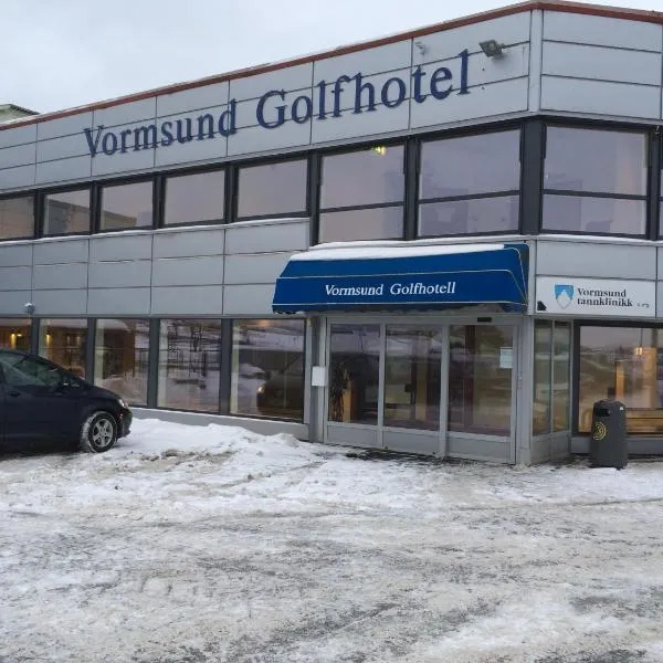 Vormsund Golf Hotell，位于Fenstad的酒店