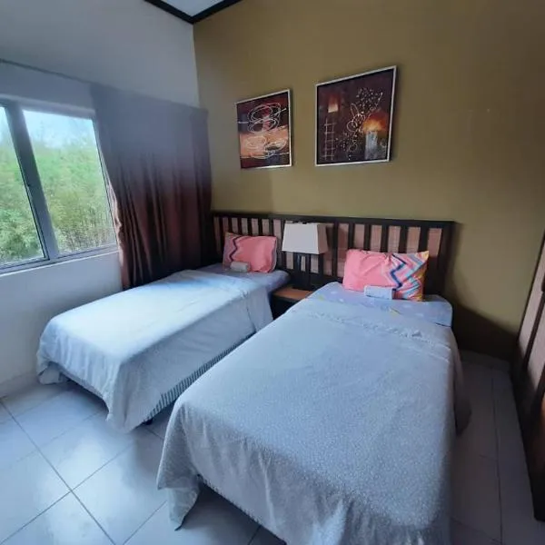 Gold Coast Morib Resort Apartment Ezzy，位于Kampong Tanjong Pechah的酒店