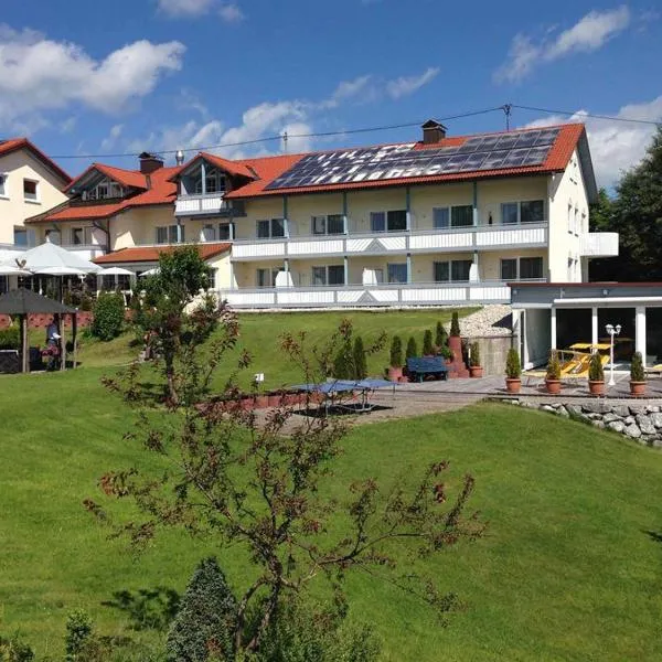 Naturhotel Am Sonnenhang，位于Lanzenberg的酒店
