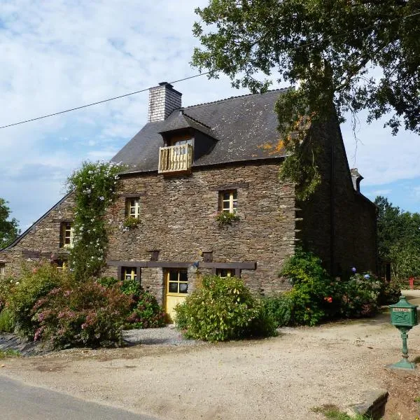 Chambre d'hôtes Saint Jacob Relais de Chasse du XVIII Siècle，位于Les Fougerêts的酒店