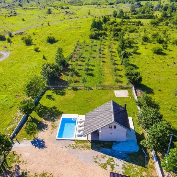 MONA，位于Gračac的酒店