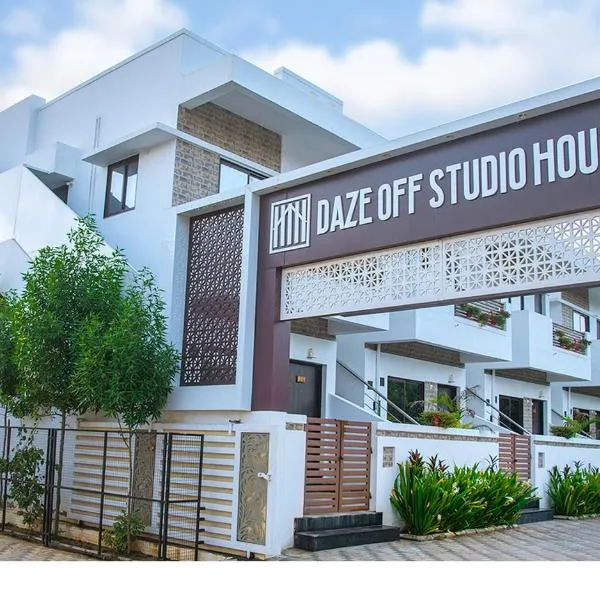 Daze Off Studio house，位于Fakirwāri的酒店