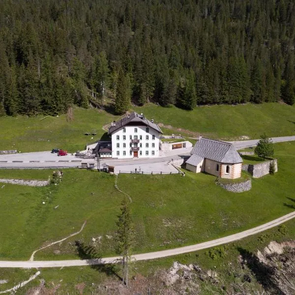 Ristorante Rifugio Ospitale，位于圣维吉利奥的酒店