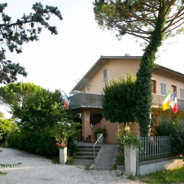 卡斯提利昂纳公寓式酒店，位于拉戈堡的酒店