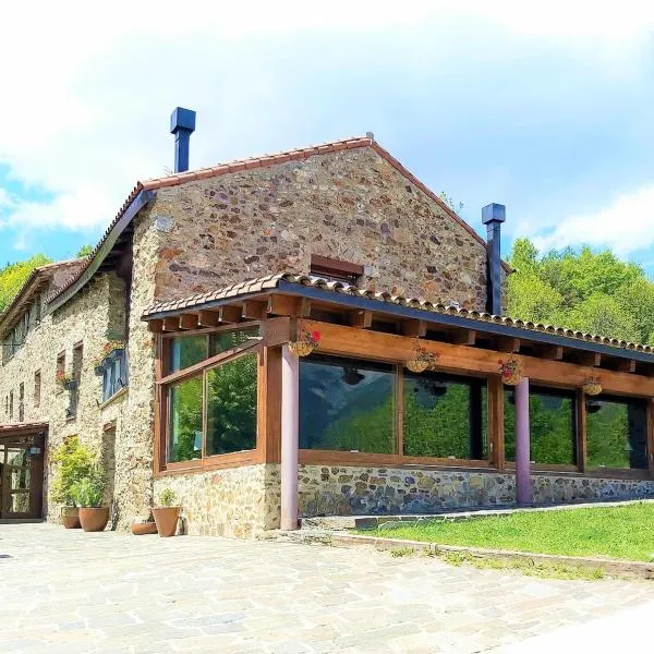 Can Gasparó HotelRural&Restaurant，位于Fornells de la Muntanya的酒店