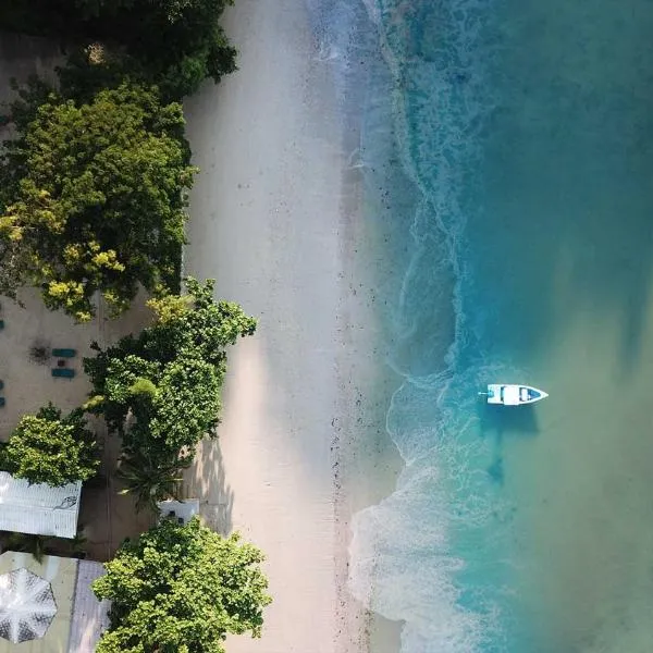The Mooring Resort，位于攀瓦海滩的酒店