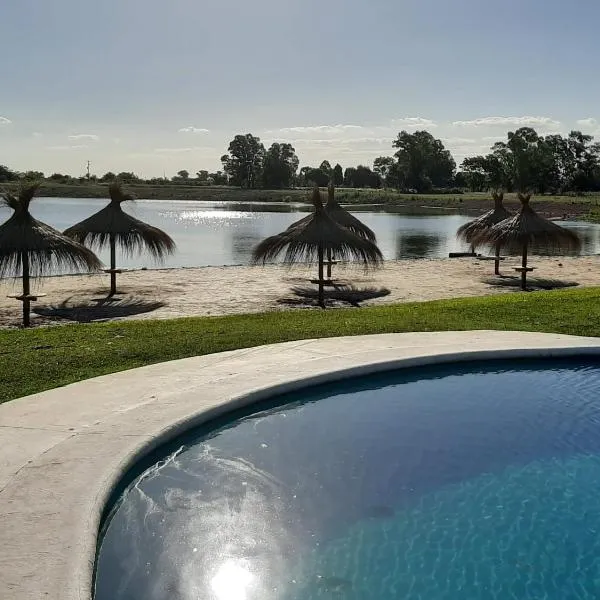 埃塞萨豪生国际酒店集团度假酒店及会议中心，位于埃塞萨的酒店